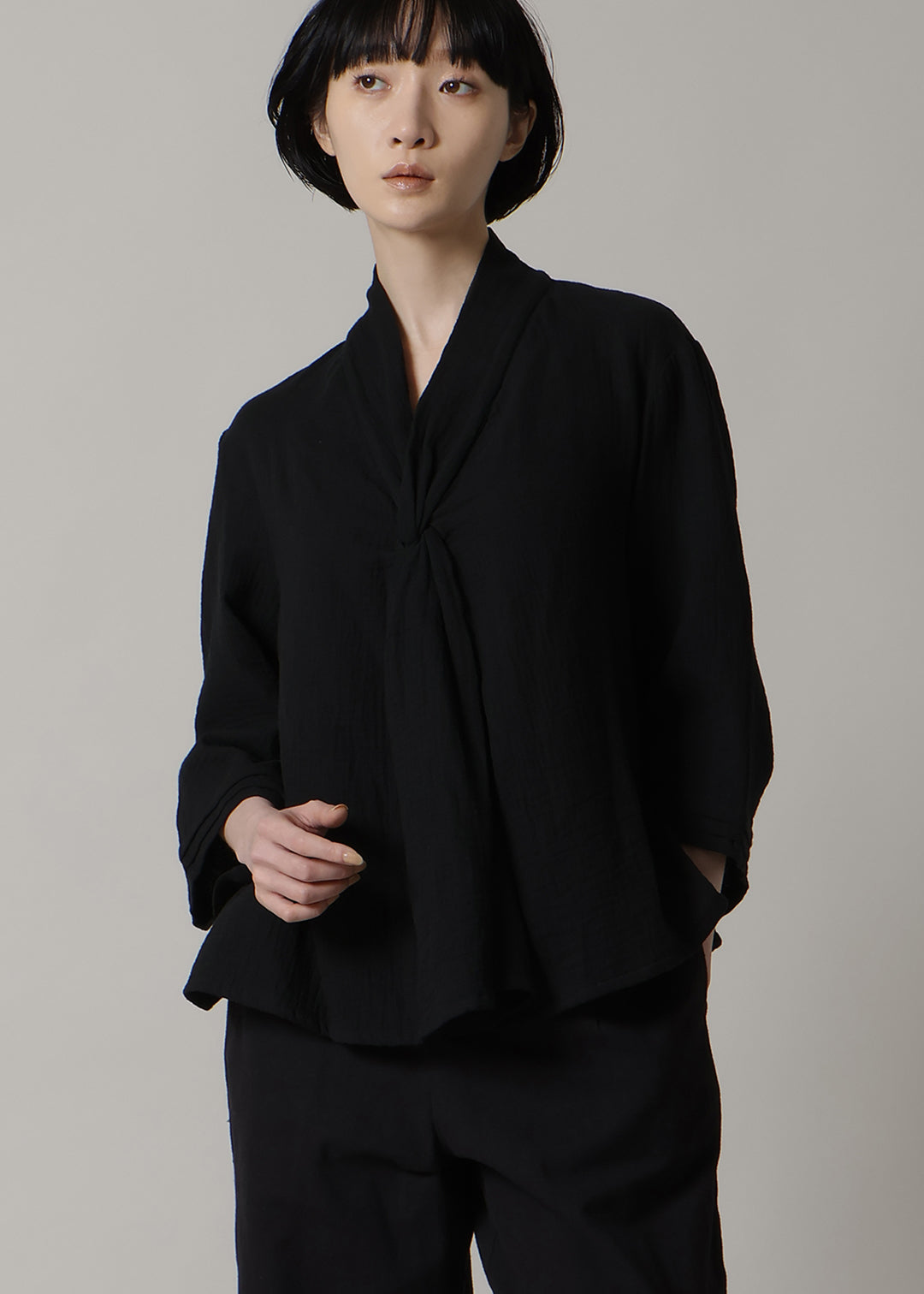 Sculpted Twist Neck TP Cotton Gauze