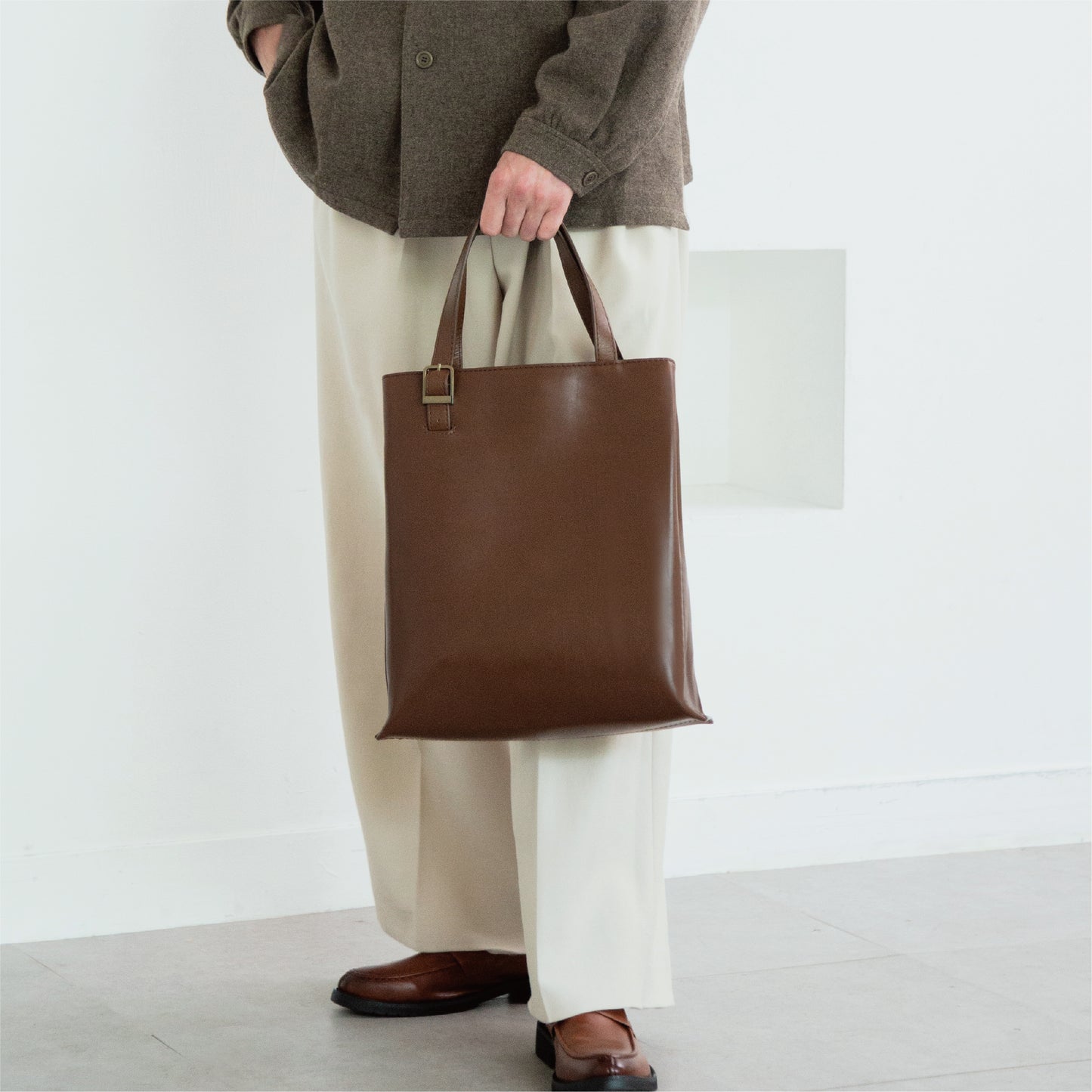 Bright V Tote