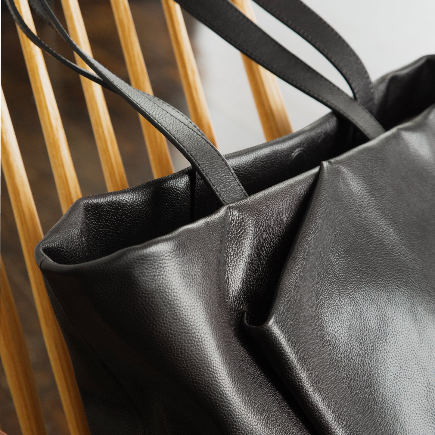 Fluid Tote L