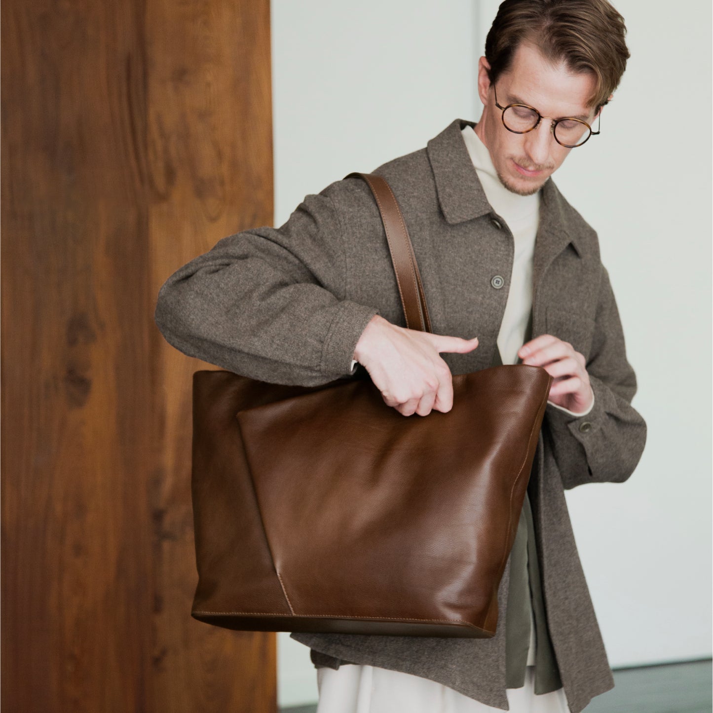 Fluid Tote L