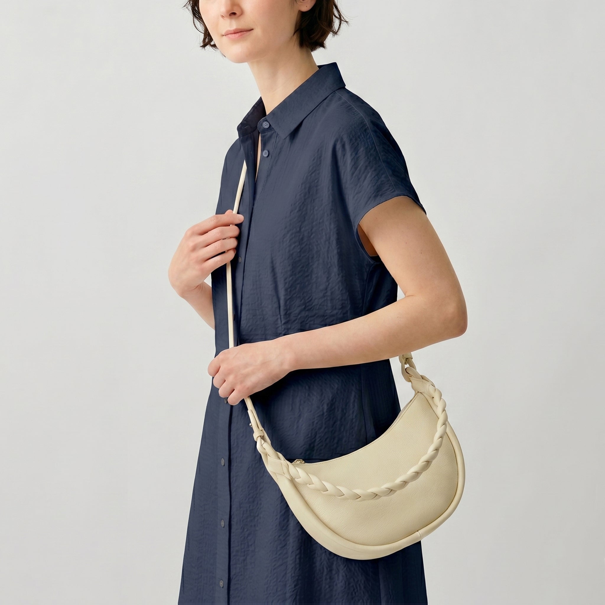 Round Moon 2 Way Mini Hand – マザーハウス 公式サイト