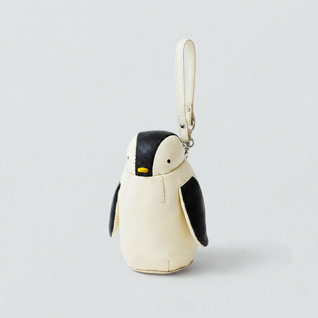 新品　MOTHERHOUSE ペンギン型小物入れ　革製　ギフトバック付き Penguin Pouch Charm – マザーハウス 公式サイト