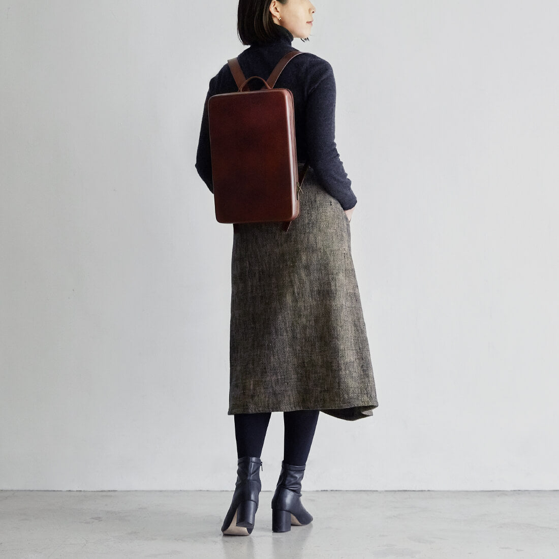 Antique Minimal Backpack – マザーハウス 公式サイト