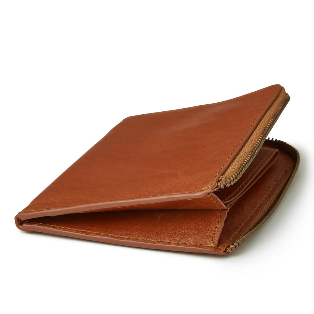 L Style Half Wallet (Chronicle)