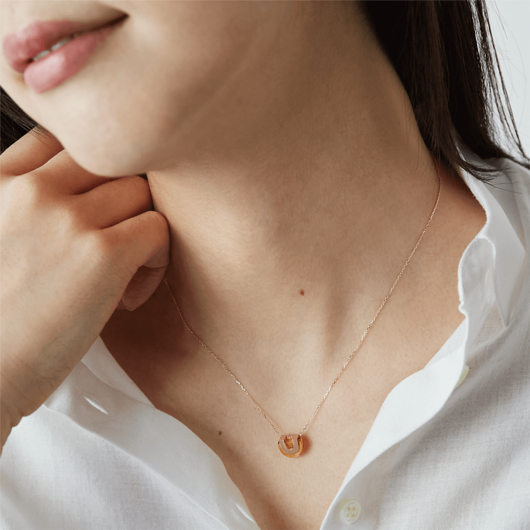マザーハウス ペンダントトップ 天然石 U(you)ペリドット) マザーハウス ペンダントトップ 天然石 U(you)ペリドット)